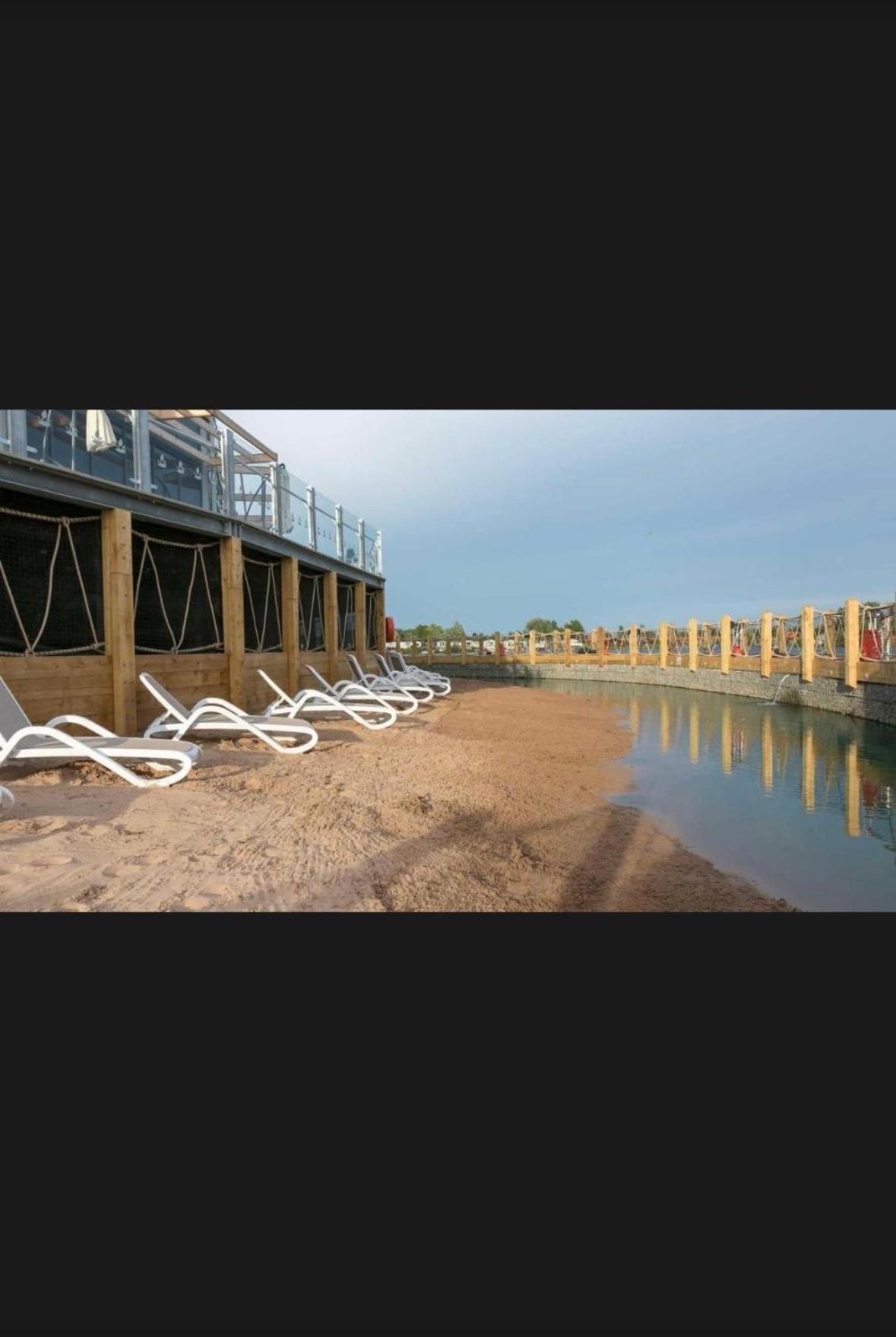 Swan View Retreats # Hottub # Egg Chair # Bbq & Bikes Included 8 Berth แททเทอร์ชอล ภายนอก รูปภาพ
